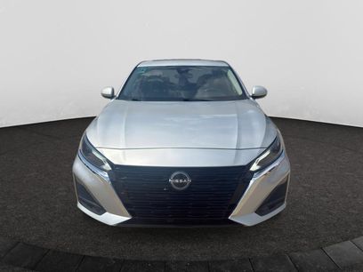 Used 2023 Nissan Altima 2.5 SL