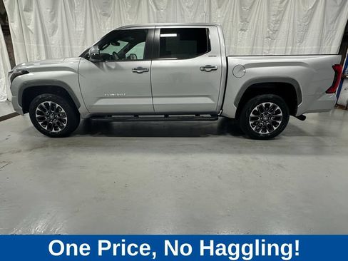 Used 2025 Toyota Tundra Limited AWD/4WD image 4