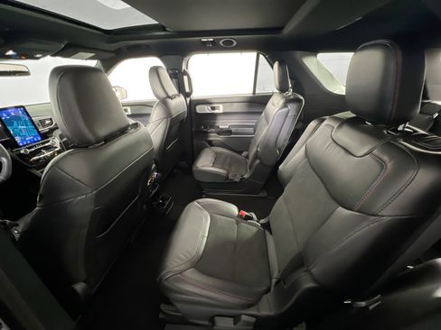 Used 2024 Ford Explorer ST w/ Equipment Group 401A image 25