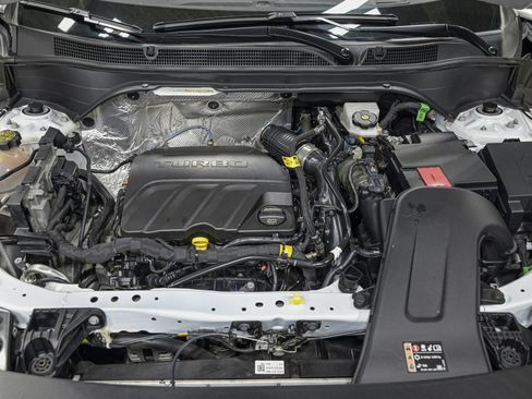 Used 2025 Chevrolet Trax LS FWD image 12