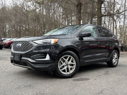 Used 2023 Ford Edge SEL image 1