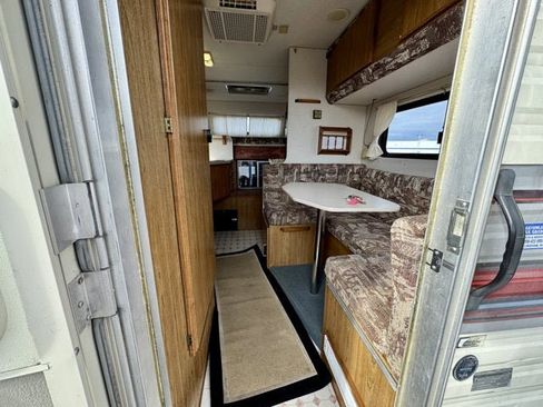 Used 2005 Ford F250 XLT image 26