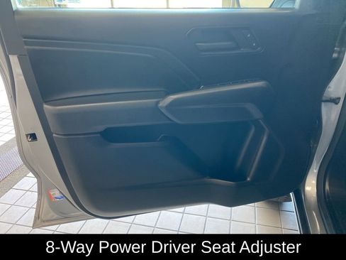 Used 2026 Chevrolet Colorado Trail Boss AWD/4WD image 12