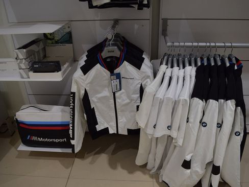 Used 2021 BMW X7 xDrive40i w/ Premium Package image 61