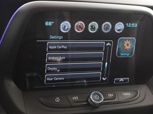 Used 2018 Chevrolet Camaro SS RWD image 10