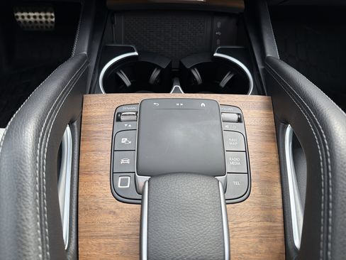 Certified 2025 Mercedes-Benz GLE 450e 4MATIC image 25