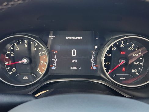Used 2021 Jeep Compass Latitude w/ Sun and Sound Group FWD image 16