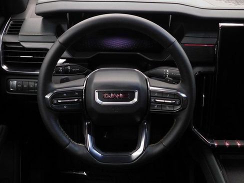 Used 2024 GMC Acadia AT4 w/ Luxury Package image 29