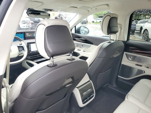 New 2026 Lincoln Nautilus Black Label AWD/4WD image 29