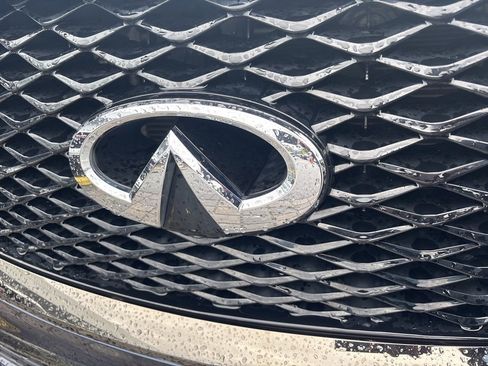 Used 2021 INFINITI QX80 Premium Select w/ All-Season Package image 13