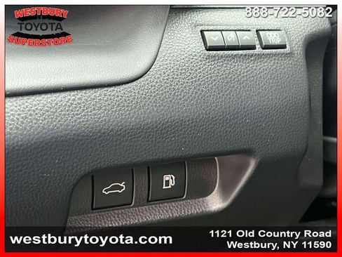 Used 2023 Toyota Crown AWD/4WD image 24
