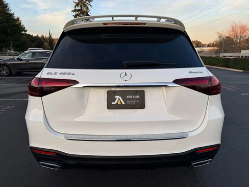 Used 2025 Mercedes-Benz GLE 450e 4MATIC w/ AMG Line Exterior image 9