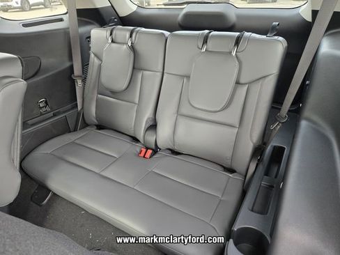 New 2026 Ford Explorer Active w/ Active Comfort Package image 7