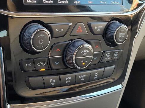 Certified 2021 Jeep Grand Cherokee Overland image 25