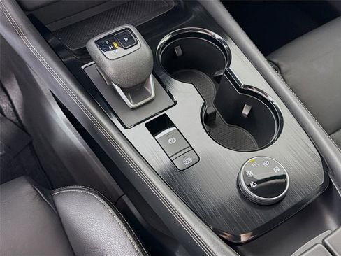 Used 2021 Nissan Rogue SL w/ Premium Package image 18