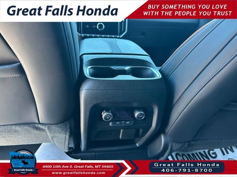 Used 2026 GMC Acadia AT4 AWD/4WD image 23