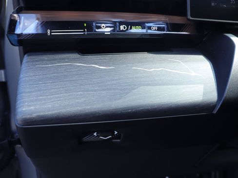 New 2027 BMW 530i w/ M Sport Package RWD image 25