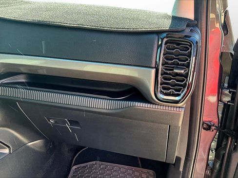 Used 2025 Ford Ranger XLT w/ Equipment Group 301A High image 21