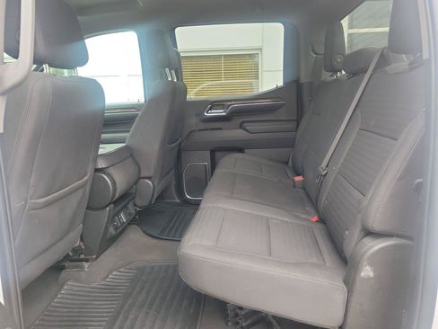 Used 2023 Chevrolet Silverado 1500 LT AWD/4WD image 14