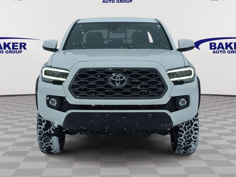 Used 2023 Toyota Tacoma TRD Off-Road image 8