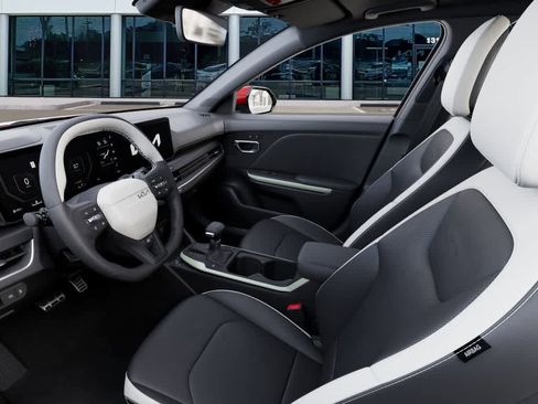 New 2025 Kia K4 GT-Line w/ GT-Line Premium Package image 17