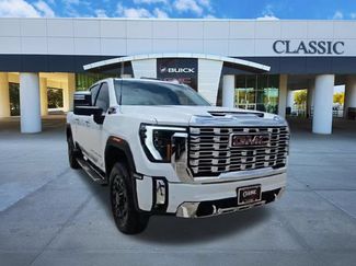 Used 2025 GMC Sierra 2500 Denali w/ Denali Reserve Package AWD/4WD video 2