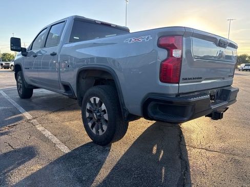 Used 2024 Chevrolet Silverado 2500 Custom w/ Custom Value Package AWD/4WD image 4
