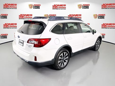Used 2015 Subaru Outback 3.6R Limited AWD/4WD image 18