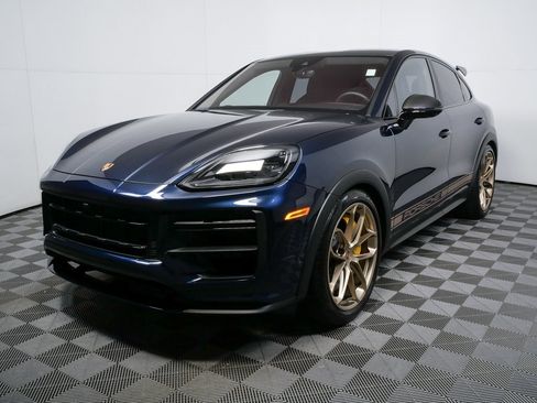 Certified 2025 Porsche Cayenne Turbo GT image 1