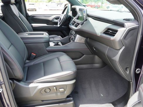 Used 2024 Chevrolet Tahoe RST w/ Luxury Package AWD/4WD image 14