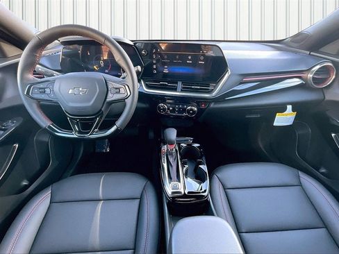 New 2026 Chevrolet Trax RS w/ Sunroof Package image 2