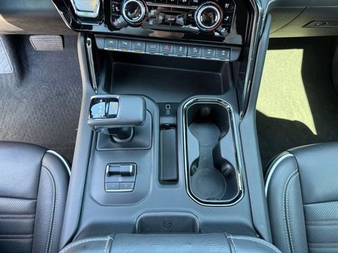 Used 2022 GMC Sierra 1500 AT4X image 19