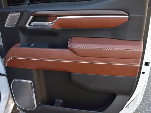 Used 2023 GMC Sierra 1500 Denali Ultimate image 30