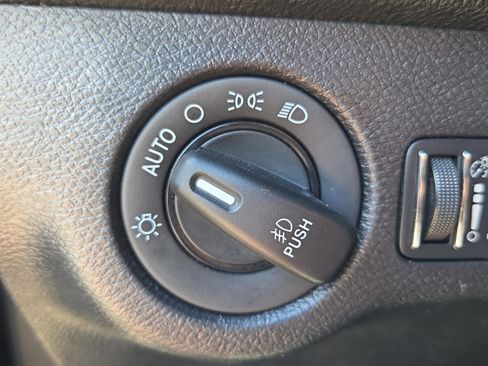 Used 2022 Dodge Challenger GT RWD image 28