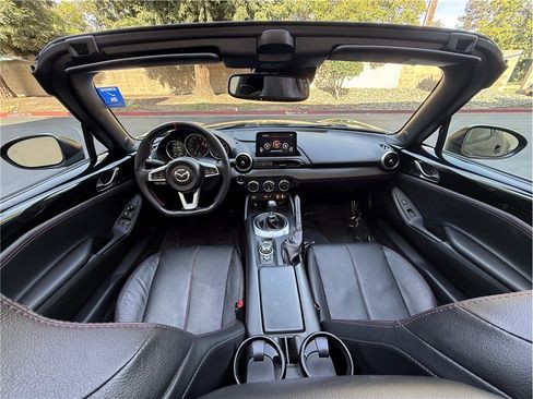 Used 2019 MAZDA MX-5 Miata RF Grand Touring RWD image 20