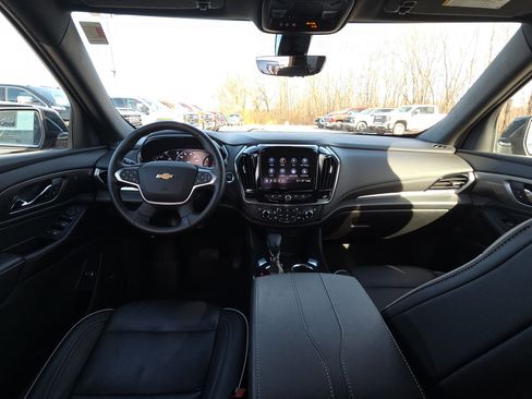 Used 2023 Chevrolet Traverse Premier w/ LPO, Floor Liner Package image 29