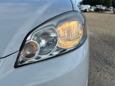 Used 2016 Chevrolet Impala Limited LS image 9