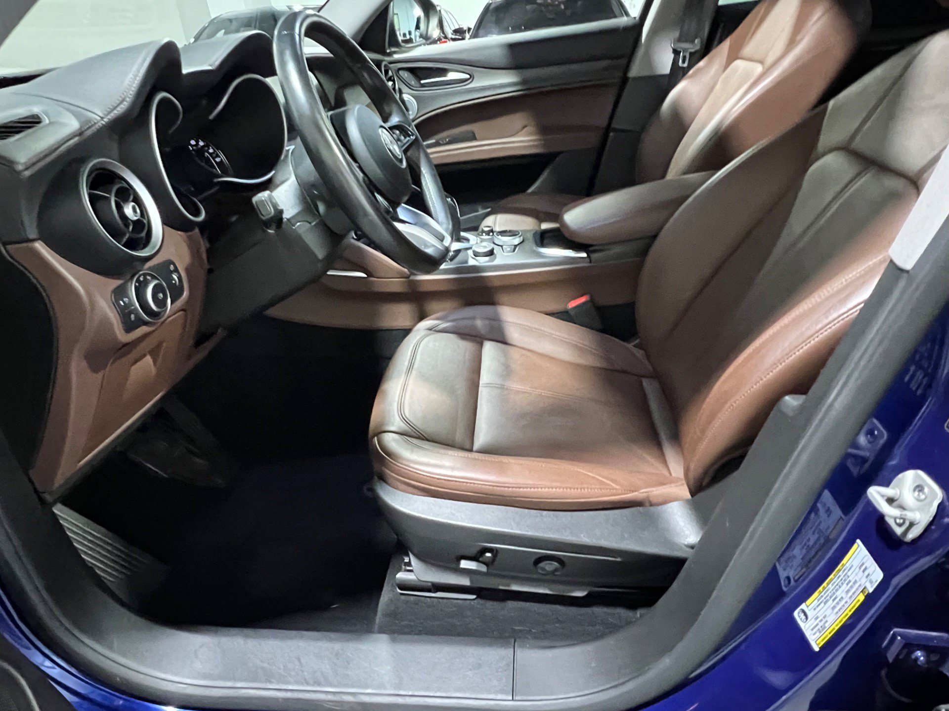 Used 2021 Alfa Romeo Stelvio Ti w/ Premium Package AWD/4WD image 26