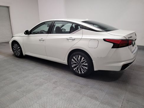 Used 2023 Nissan Altima 2.5 SV FWD image 3
