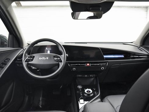 Used 2023 Kia Niro EX w/ EX Cold Weather Package image 26