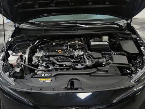 Used 2025 Toyota Corolla LE image 21
