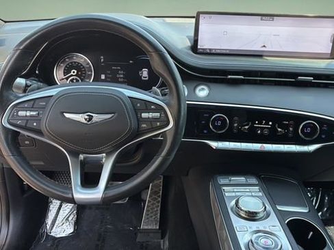 Used 2023 Genesis GV70 3.5T Sport w/ Sport Advanced Package AWD/4WD image 10