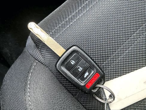 Used 2020 Honda CR-V LX image 14