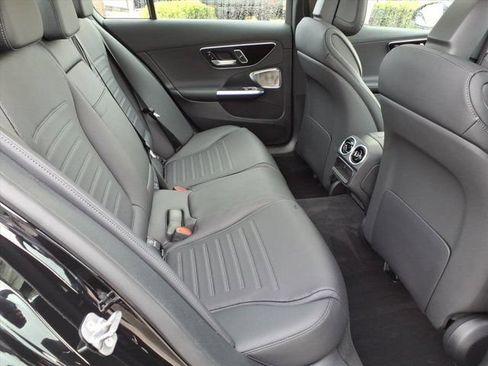 Used 2025 Mercedes-Benz C 300 4MATIC Sedan image 20