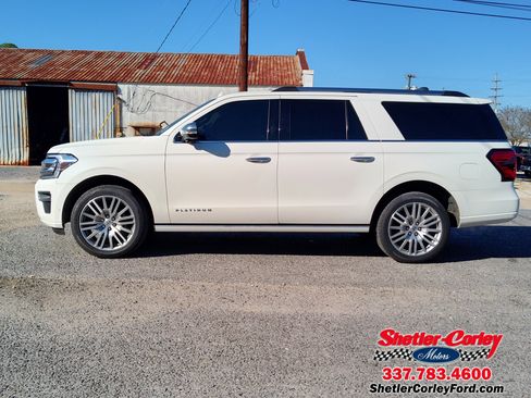 Used 2024 Ford Expedition Max Platinum image 3