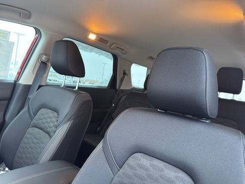 New 2026 Nissan Pathfinder SV image 27