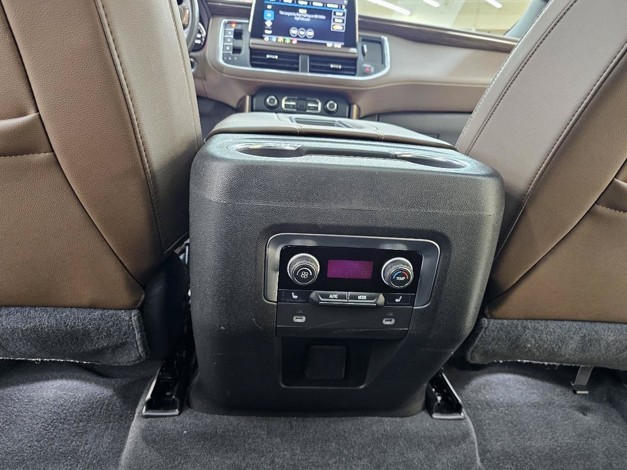 Used 2021 Chevrolet Tahoe High Country w/ Premium Package AWD/4WD image 29