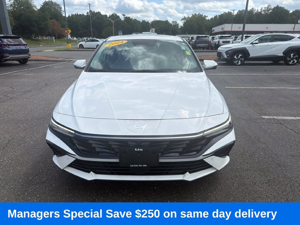 Used 2024 Hyundai Elantra Limited FWD image 8