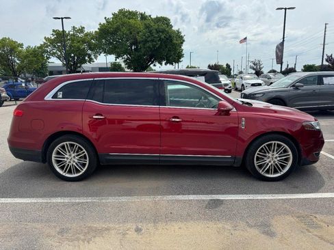 Used 2015 Lincoln MKT AWD w/ Equipment Group 201A image 2