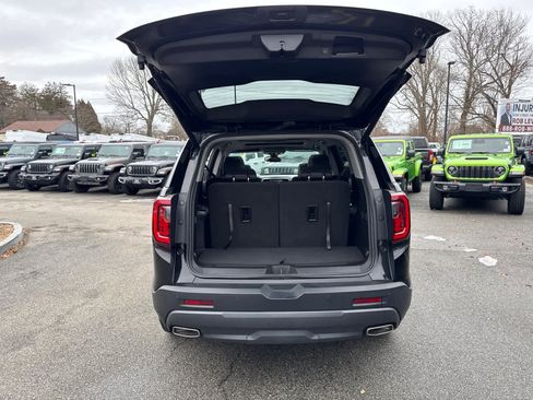 Used 2023 GMC Acadia AT4 w/ Technology Package image 39
